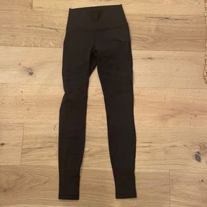 Black Lululemon Leggings Size 4, in great condition!
